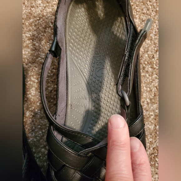 Black Braretraps Women Flats Velcro Strap - Picture 6 of 8